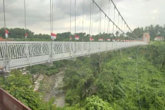 Blangsingah Glass Bridge