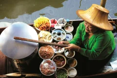 Damnoen Floating Market