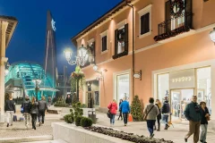 Designer Outlet Shuttle Bus from Milan