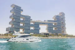 Dubai Cruises