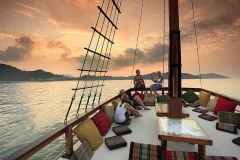Phuket Cruises & Boat Transfers