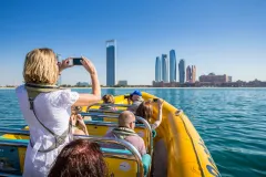 60-Minutes Emirates Palace Corniche & Lulu Island Boat Tour