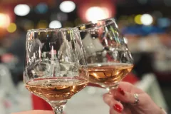Budapest: Danube River Wine Cruise with Live Music