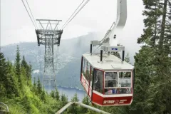 Grouse Mountain: Small Group Guided Tour + Roundtrip Transport