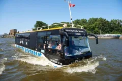 Hamburg: Guided Amphibious Bus Tour