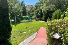Žižkov TV Tower: Mini-Golf