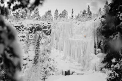 Korouoma Frozen Waterfalls: Guided Tour + Transfer from Rovaniemi