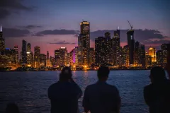Lake Michigan & Chicago River: 1.5-Hr Night Sightseeing Cruise