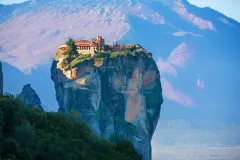 Meteora: Full-Day Tour from Athens with Lunch + Audio Guide