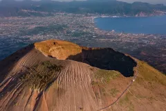 Mount Vesuvius: Entry + Roundtrip from Ercolano by Vesuvio Express