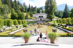 Neuschwanstein & Linderhof Castles: Guided Tour from Munich