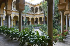 Palacio de las Dueñas: Guided Tour + Audio Guide