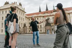 Prague Castle: Grounds & Courtyard Guided Tour + Tram Ride