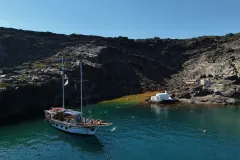 Santorini Volcano and Hot Springs Tour