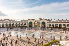 Serravalle Designer Outlet: Roundtrip from Milan