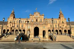 Seville Iconic Spots: Guided Walking Tour