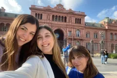 Walking Tour & Teatro Colón Visit