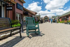 Round trips from New York to Woodbury Common Premium Outlets