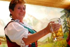 Tyrolean Evening Show in the Alpensaal